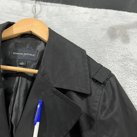 Banana Republic Trench Coat Jacket Men's Medium Black Rain Coat Career Preppy‎
